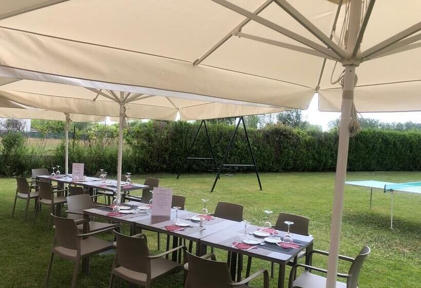 בית מלון כפרי La Alegría