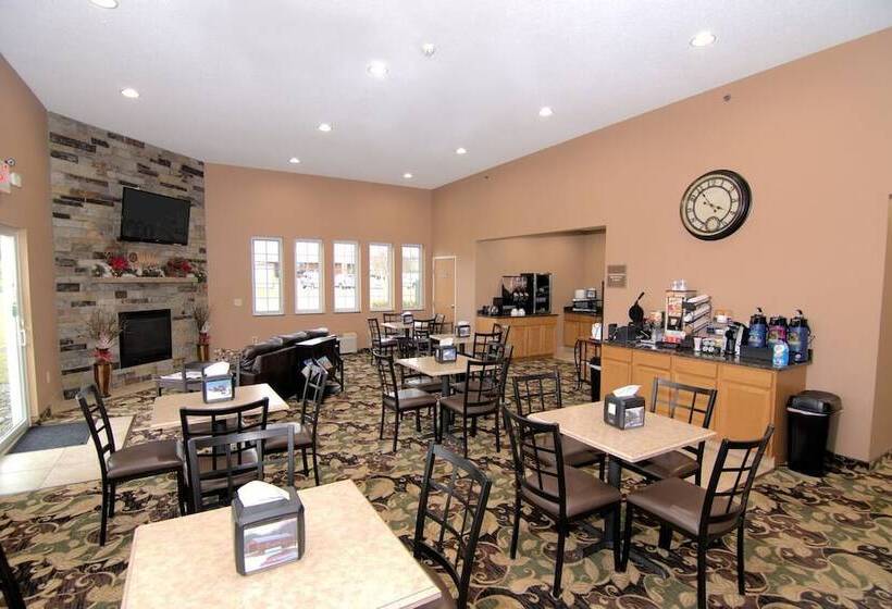 فندق Rock Island Inn & Suites