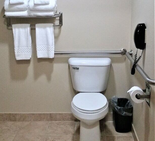 فندق Rock Island Inn & Suites