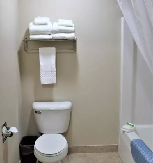 호텔 Rock Island Inn & Suites