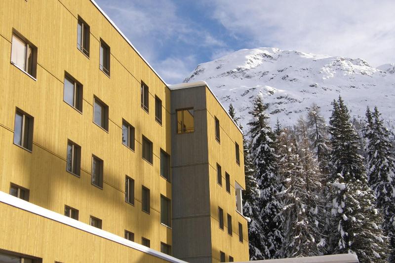 בית מלון כפרי St. Moritz Youth Hostel