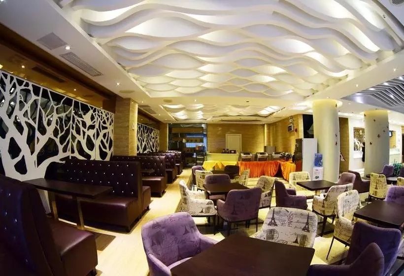 Kaiserdom Hotel Airport Road