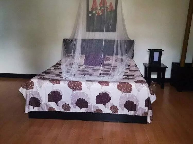 La Pernela Beachfront Resort