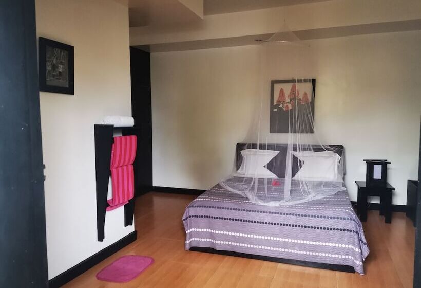 La Pernela Beachfront Resort