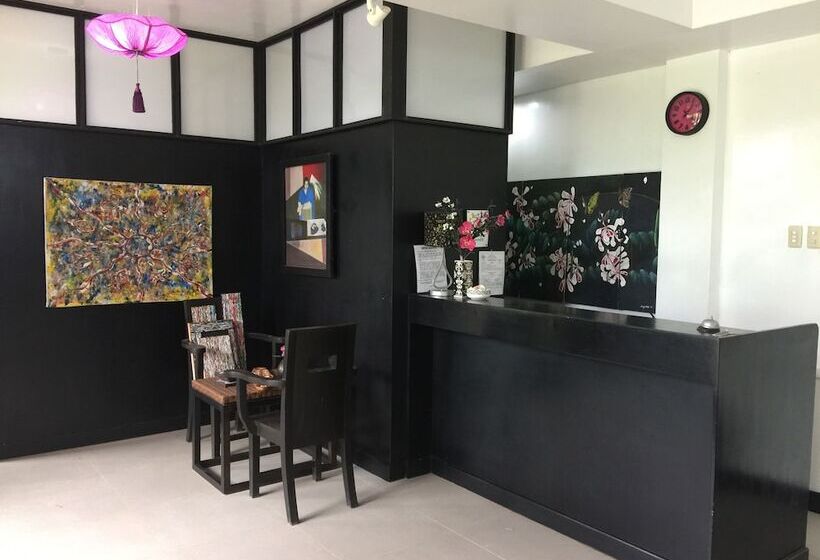 La Pernela Beachfront Resort