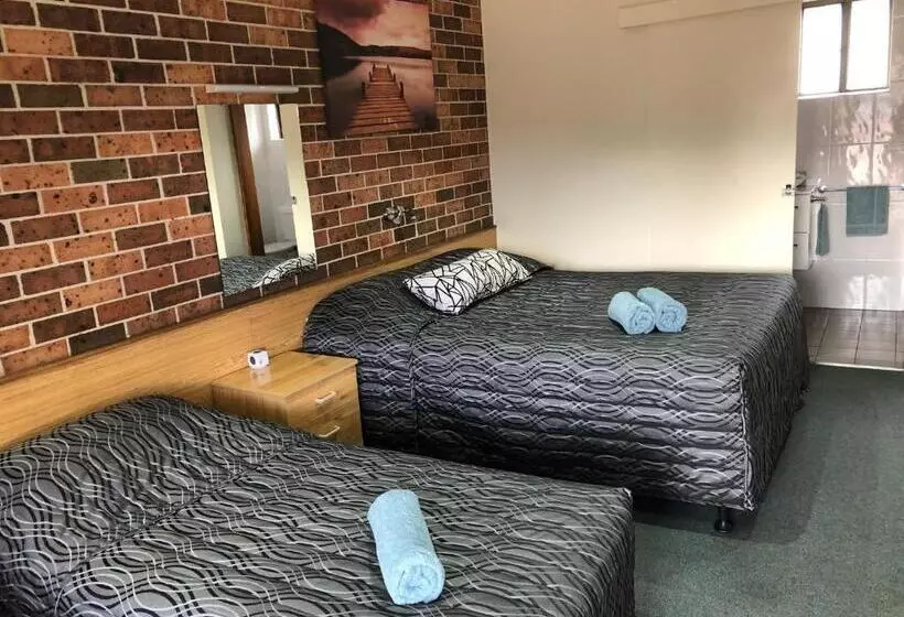 モーテル Denman Motor Inn