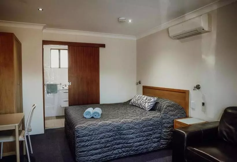 モーテル Denman Motor Inn