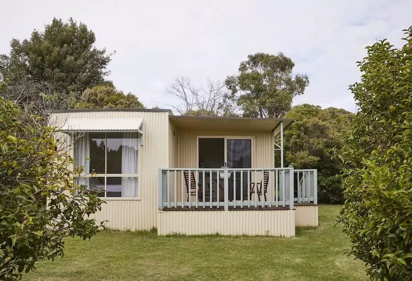 Mystery Bay Cottages