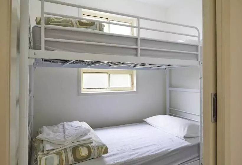 Mystery Bay Cottages