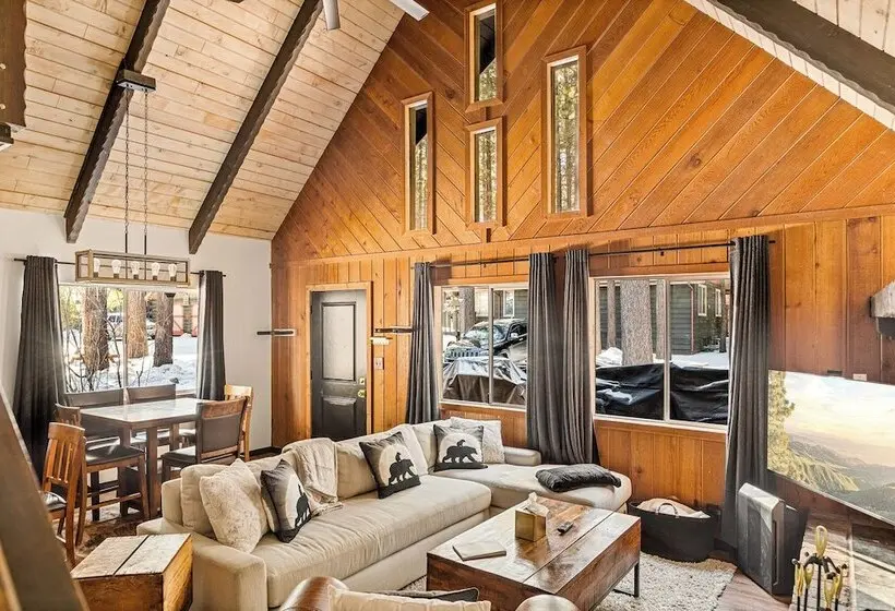 Backway Hideaway Close To The Village!