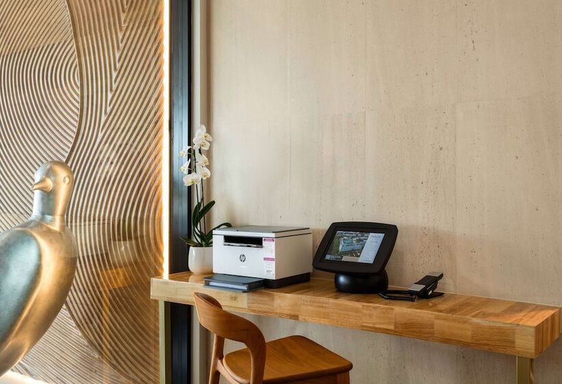 فندق Dolce By Wyndham Hollywood