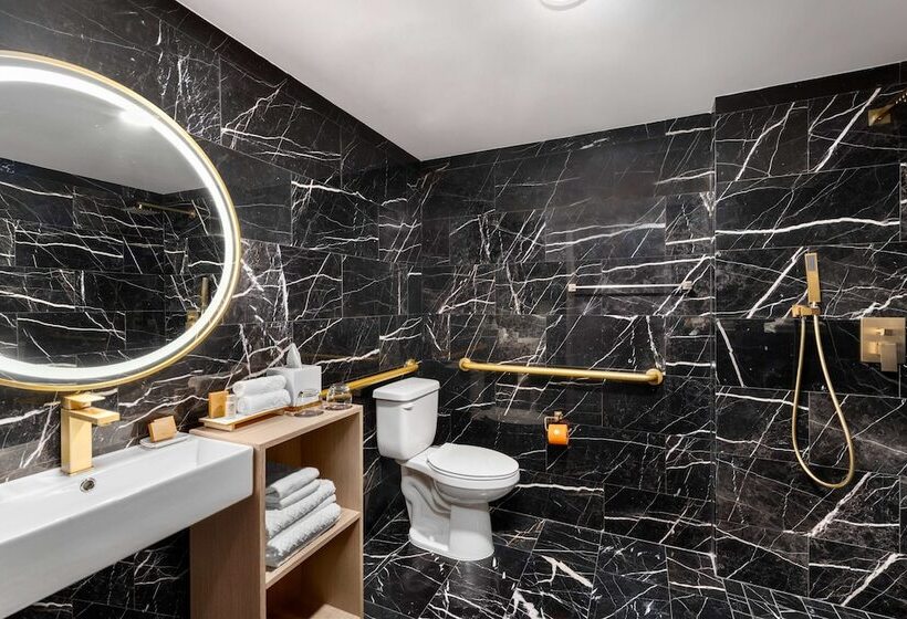 فندق Dolce By Wyndham Hollywood