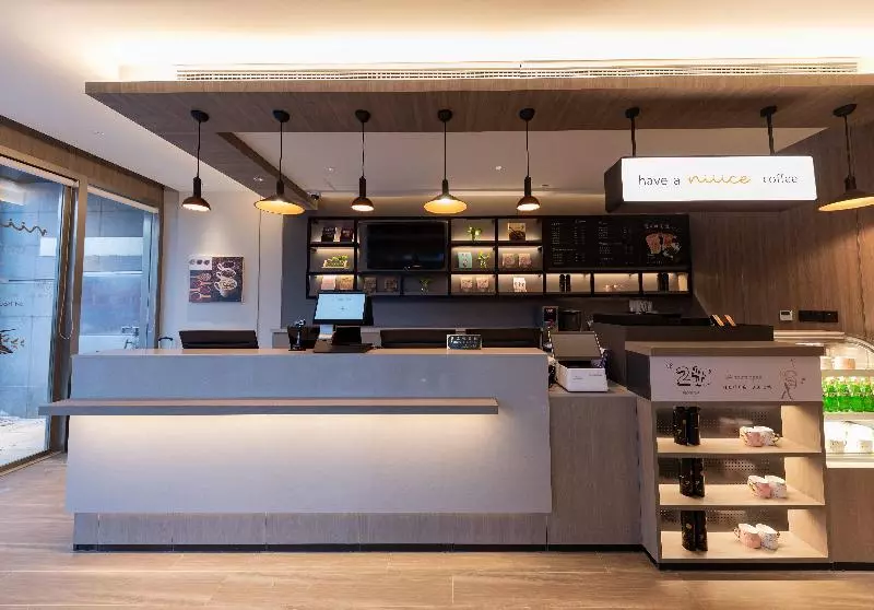 Hanting Hotel Shanghai Xiaonanmen Metro Station