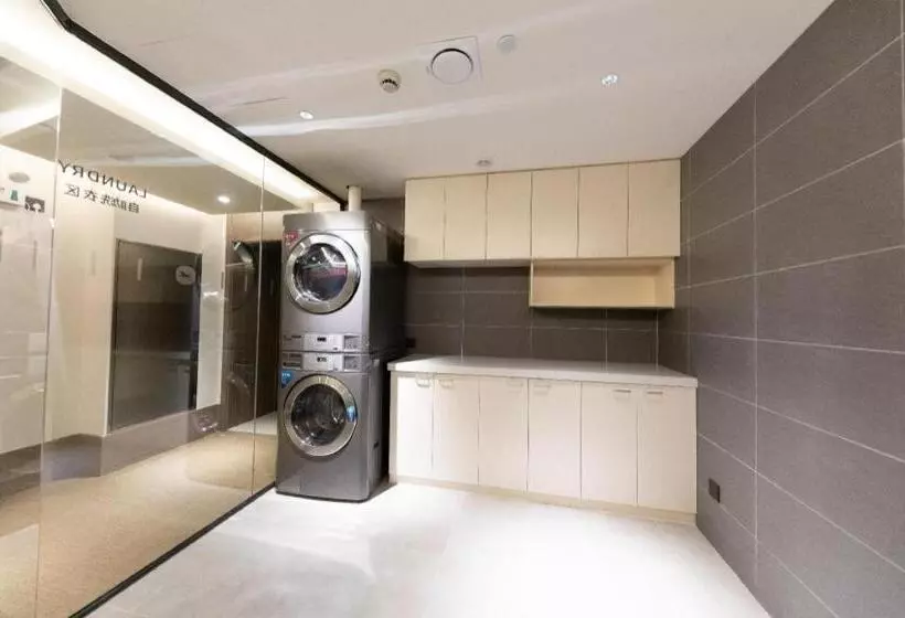 Hanting Hotel Shanghai Xiaonanmen Metro Station