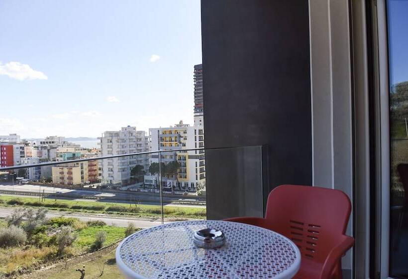 هتل Olivia S Hill Resort