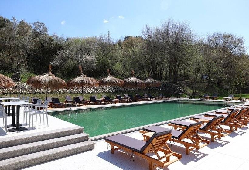 هتل Olivia S Hill Resort