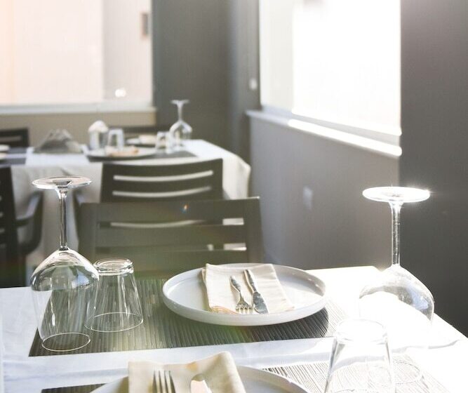 هتل Olivia S Hill Resort