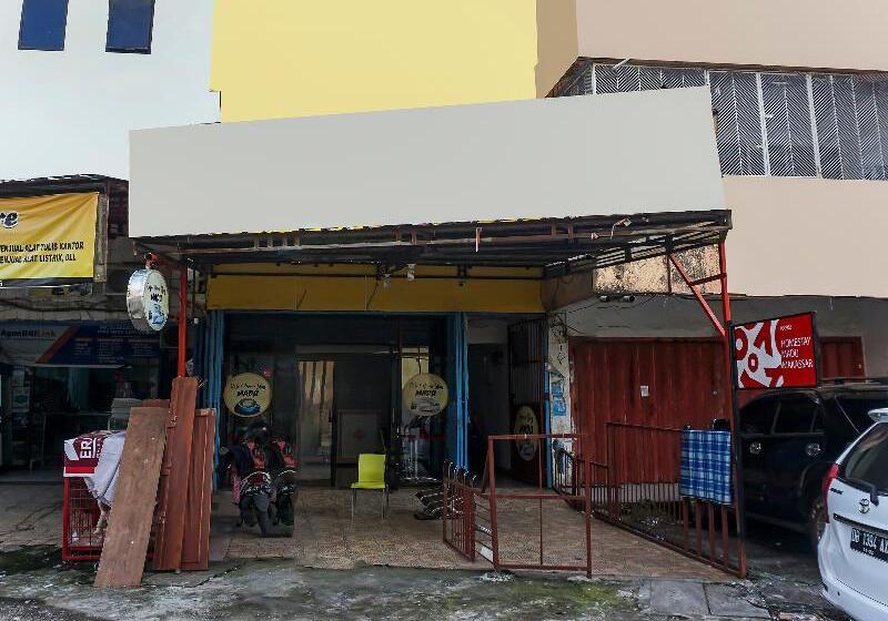 ホテル Reddoorz At Homestay Madu Makassar