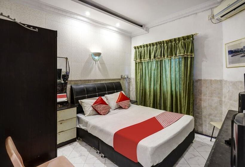 Отель Oyo 91195 Manisee 1 Homestay Syariah