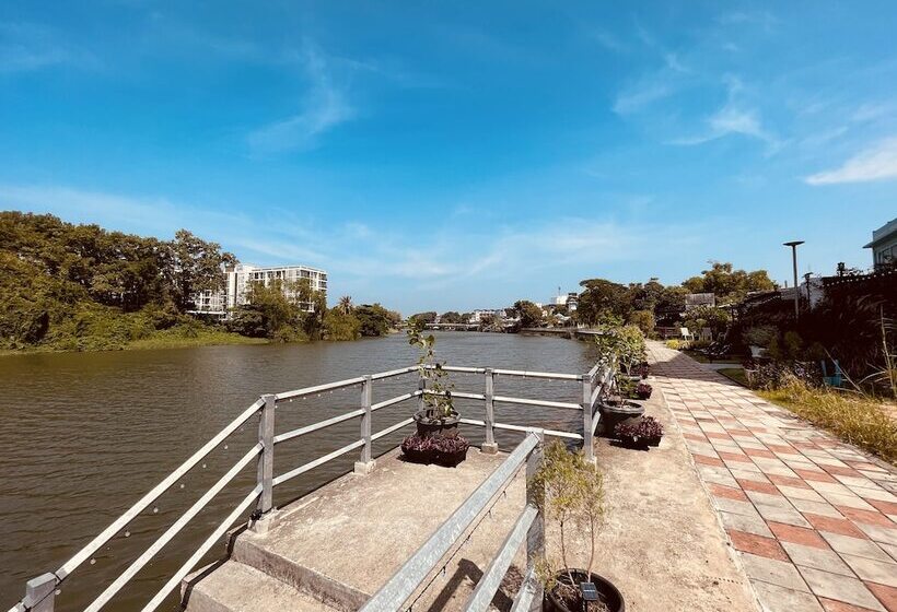 酒店 Usabai Riverside Boutique