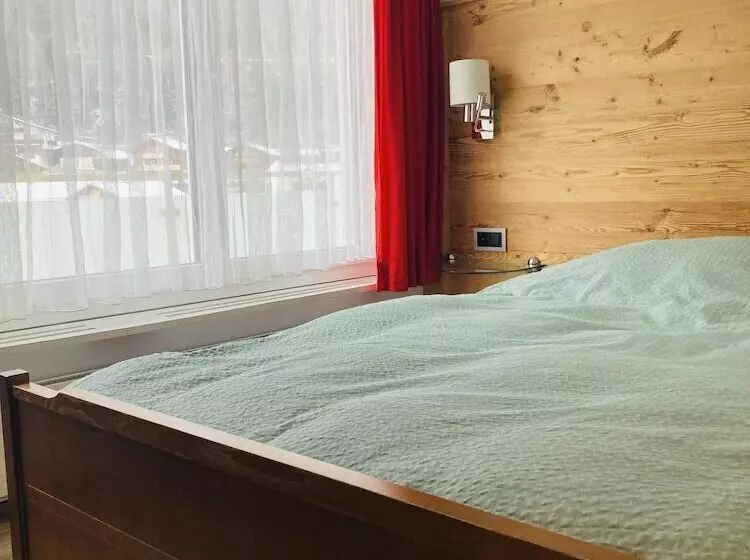 ホテル La Réserve