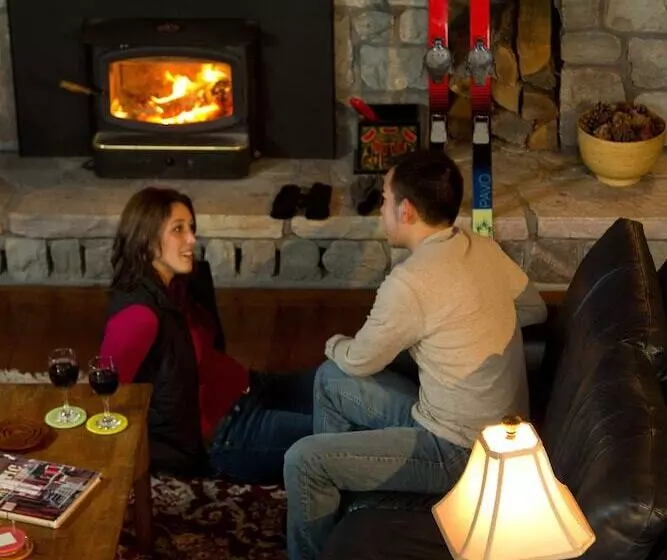 Hotelli Point Au Roche Lodge