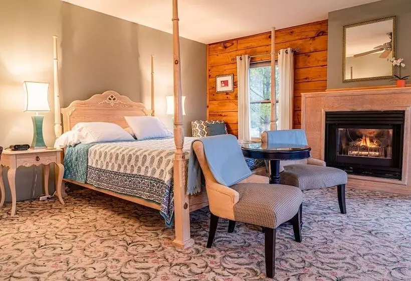 Hotelli Point Au Roche Lodge