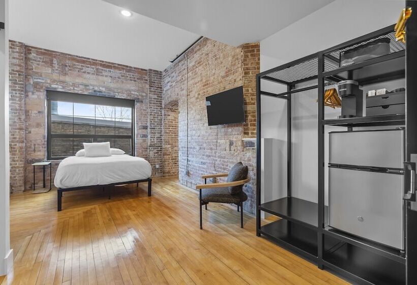 فندق The Literary