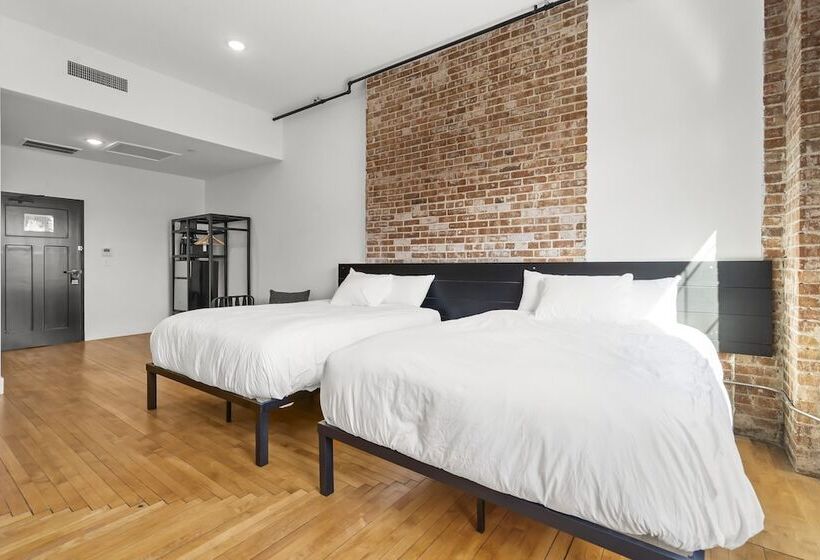 فندق The Literary