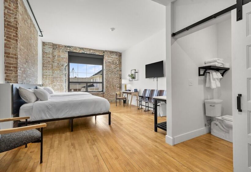 فندق The Literary