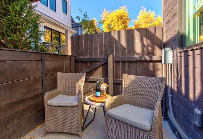 Empire 4 Bedrooms Pea 1009 By Kbm