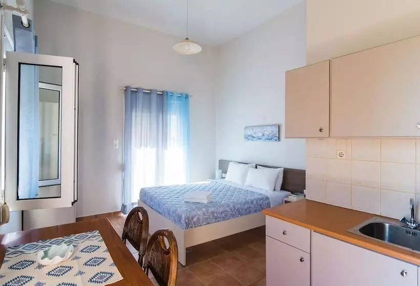 ペンション Room In Guest Room   Private Yard Studio 8 Km   5min Away From Malia