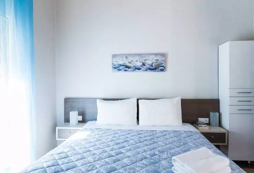 ペンション Room In Guest Room   Private Yard Studio 8 Km   5min Away From Malia