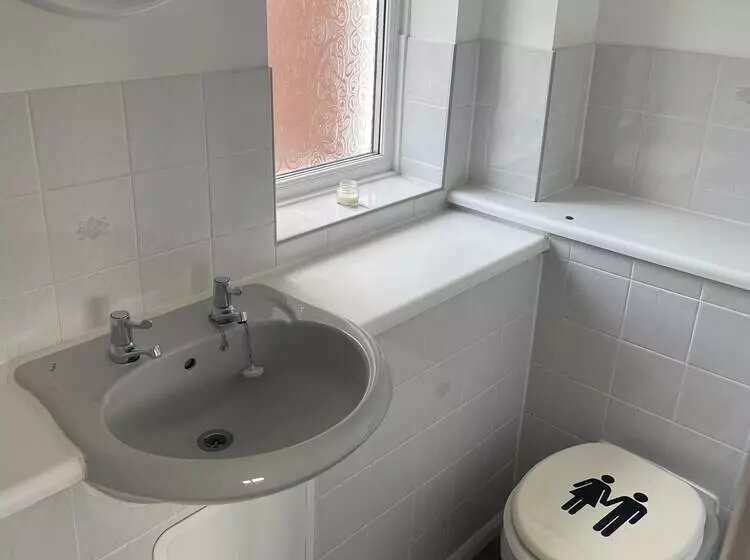 レジデンス 3 Bed House In Stoke On Trent Free Sky Free Wifi