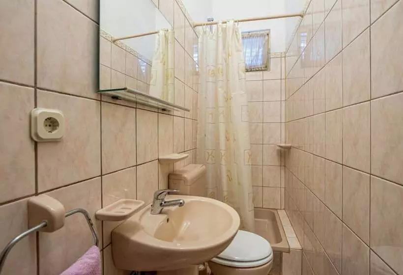 Residenssi Private House With Pool, Sea View And Big Garden