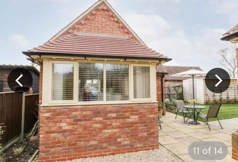 Residenssi The Lodge At Bredon S Norton
