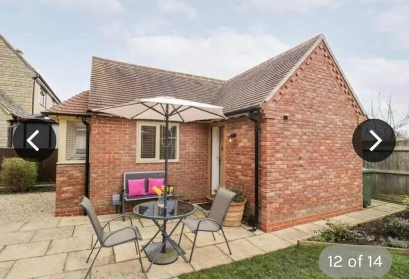 Residenssi The Lodge At Bredon S Norton