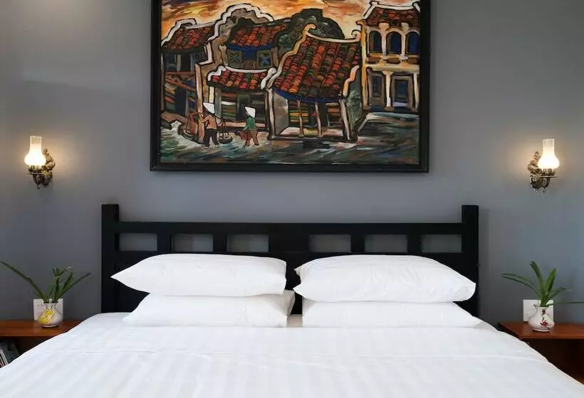 هتل Hoi An Town Center