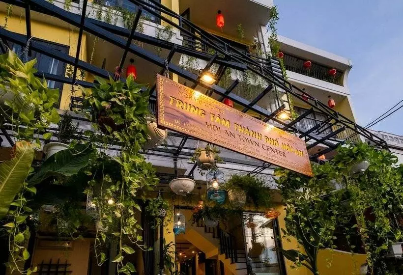 هتل Hoi An Town Center