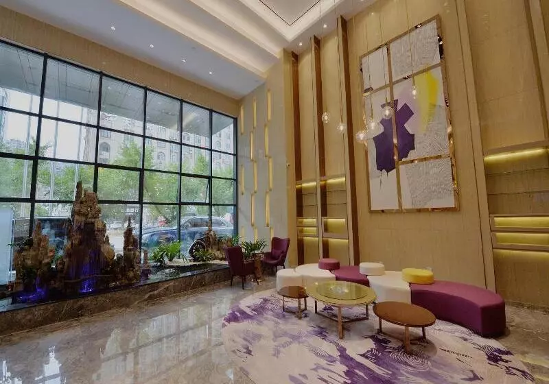 Hotelli Lavande S· Xingyi Jushan Avenue