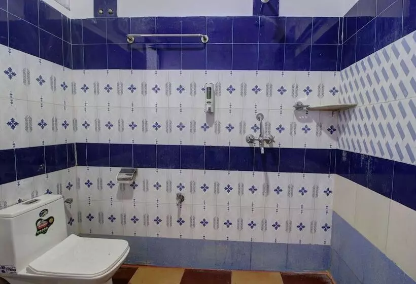 ホテル Pleasure Inn Near Turtle Beach  Morjim