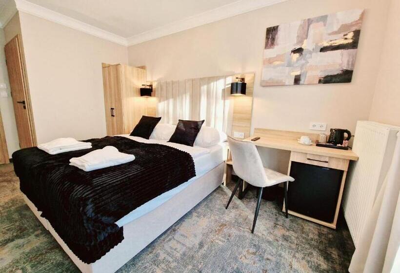 בית מלון כפרי Villa Cristal