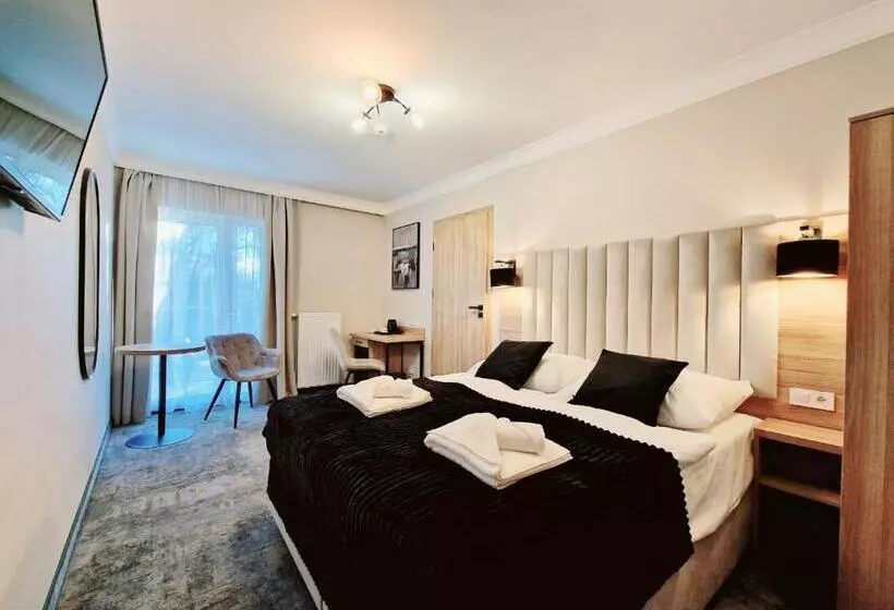 هتل Villa Cristal