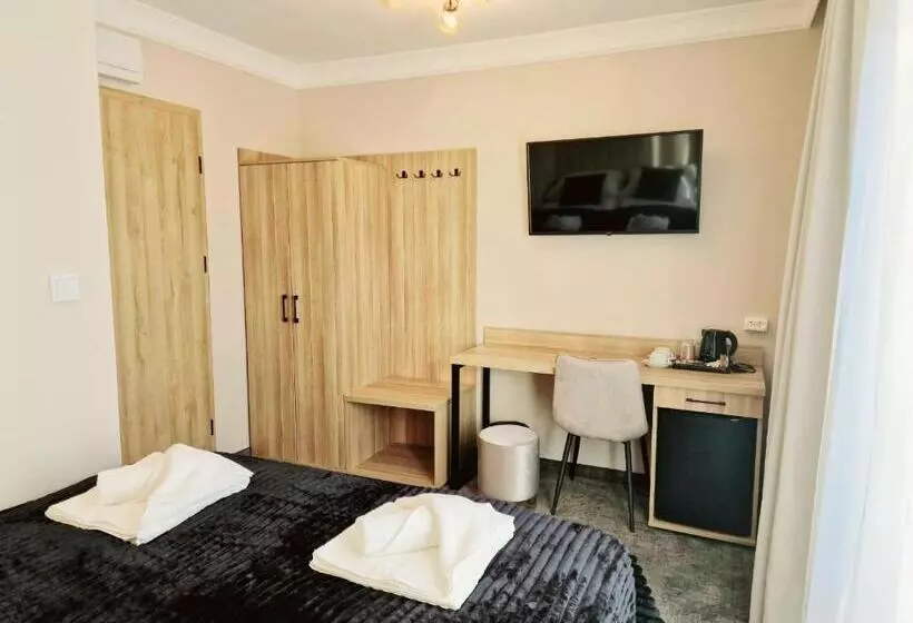 هتل Villa Cristal