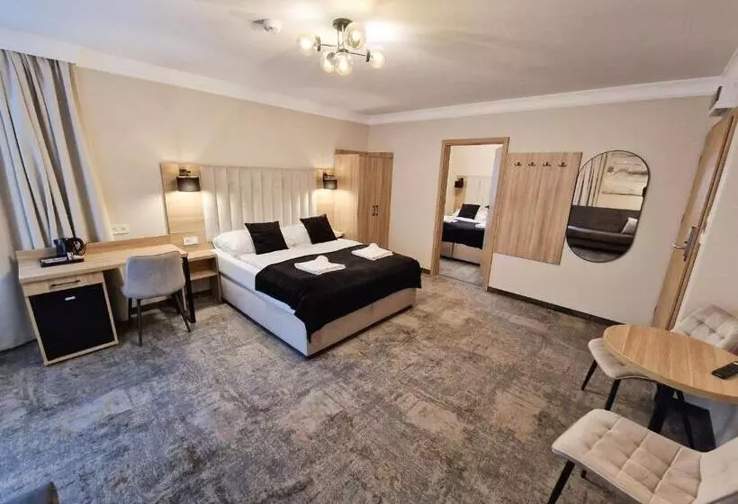 هتل Villa Cristal