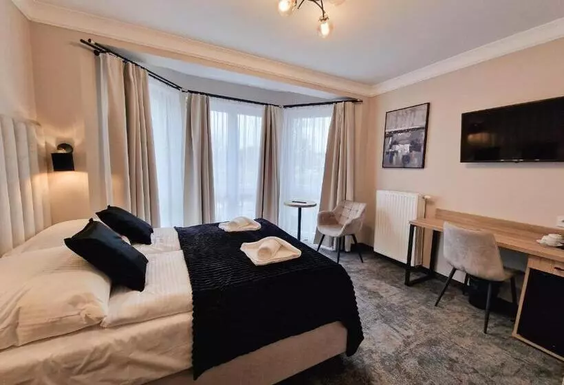 هتل Villa Cristal