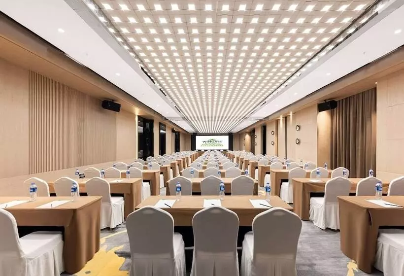 Hotelli Wingate By Wyndham Wuhan Optics Valley