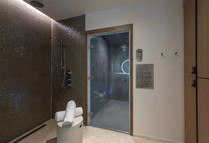 Suites At Sls Lux Brickell Managed By Ce