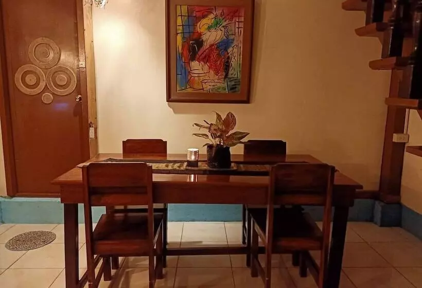 Balai Vivencio Hostel