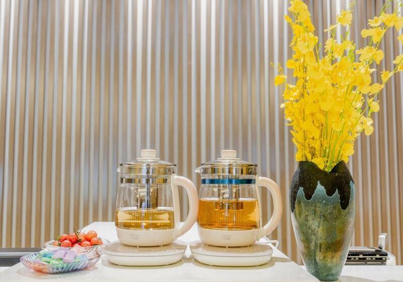 Отель Greentree Eastern Chizhou Changjiang Middle Road Rtmart